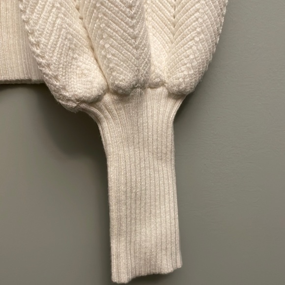 MinkPink pointelle sweater NWT - Picture 7 of 11